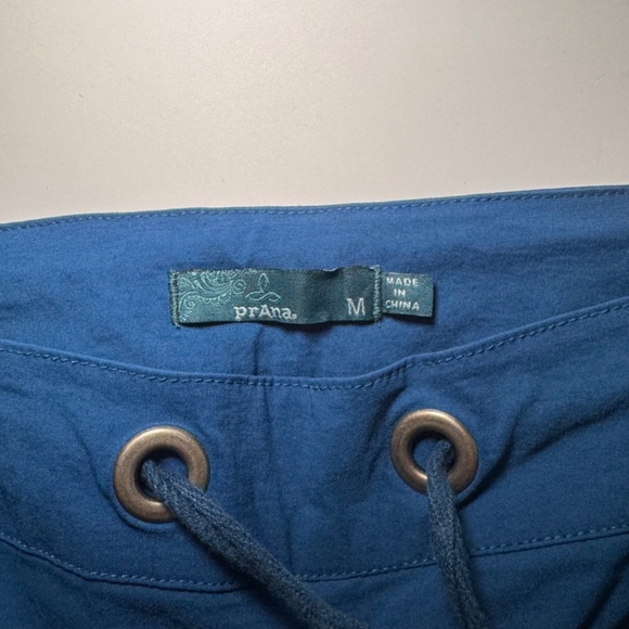 prAna Bliss Capri Pants Size M Blue Nylon Stretch Drawstring Cropped Hiking - Picture 2 of 5